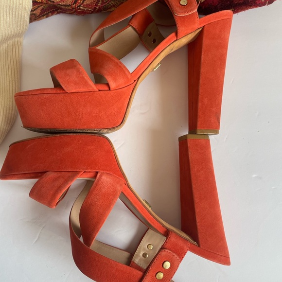 Pour La Victoire Coral Pump Heeled Sandals - Picture 8 of 13